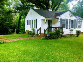 Rural retreat near all things great in Greenville, SC